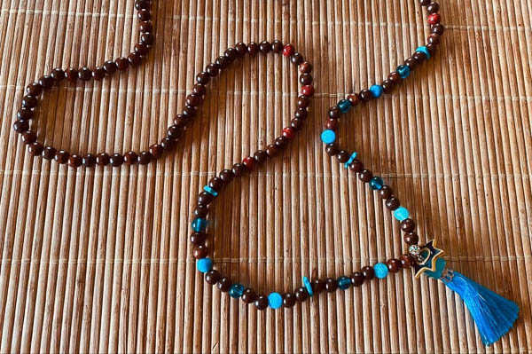 Sautoir marron et turquoise